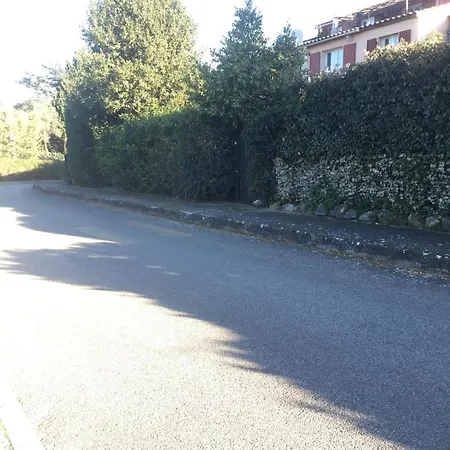 Quiet Flat With Private Garden Vallauris